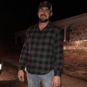 Meet your Posher, Adam